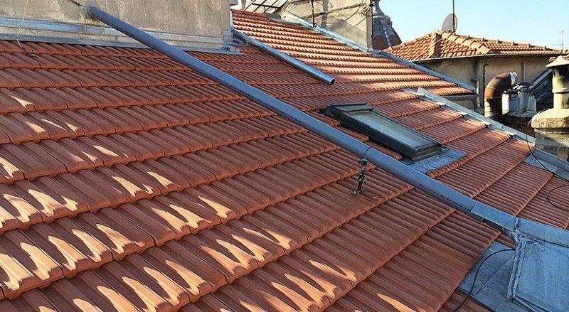 Chantier de couverture en tuiles réalisé par CEG TOITURE dans les Alpes-Maritimes (photo 8)