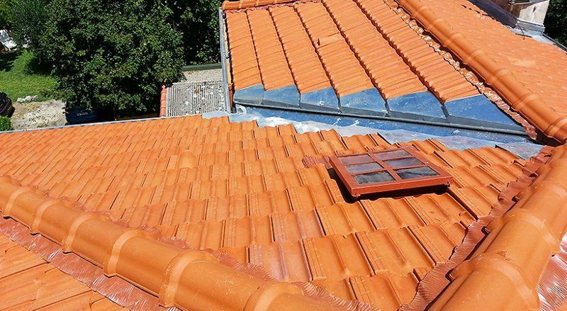 Chantier de couverture en tuiles réalisé par CEG TOITURE dans les Alpes-Maritimes (photo 10)