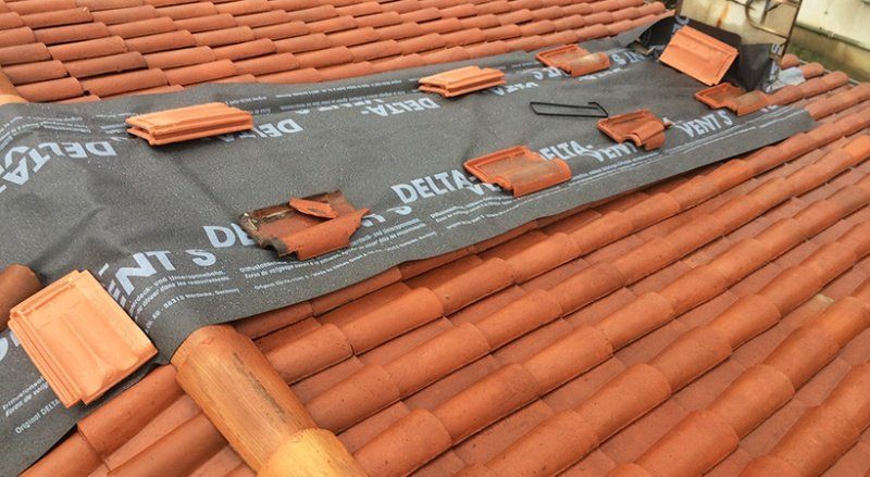 Chantier de couverture en tuiles réalisé par CEG TOITURE dans les Alpes-Maritimes (photo 24)