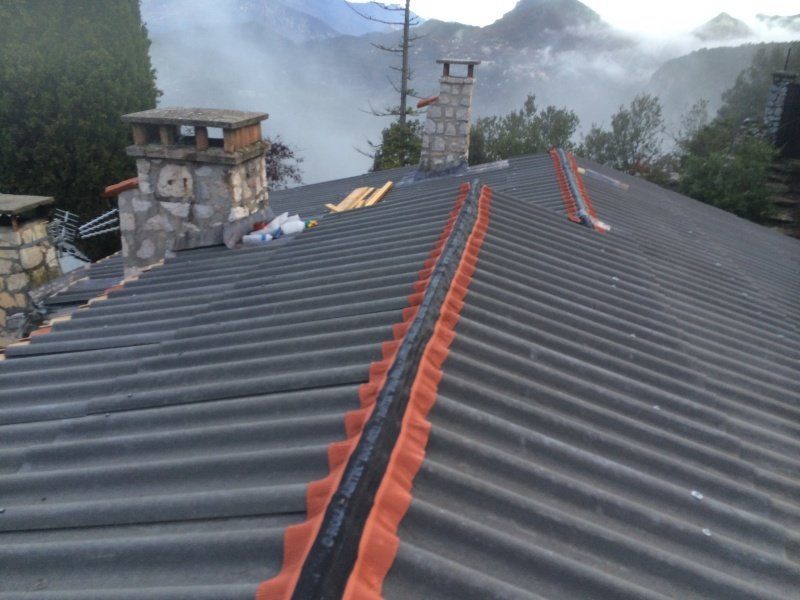 Chantier de couverture en tuiles réalisé par CEG TOITURE dans les Alpes-Maritimes (photo 41)