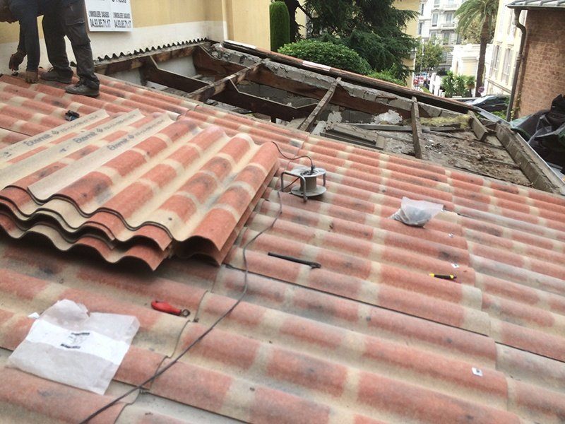 Chantier de couverture en tuiles réalisé par CEG TOITURE dans les Alpes-Maritimes (photo 43)
