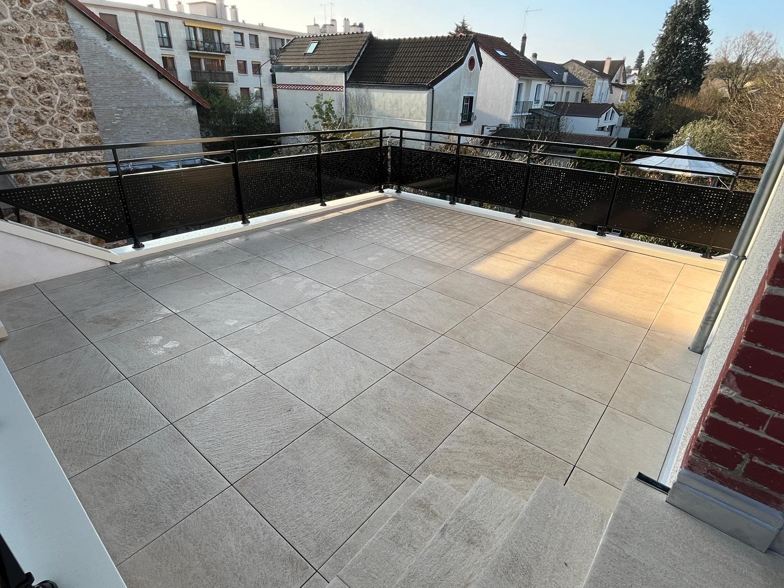 Chantier d'étanchéité de toiture-terrasse réalisé par CEG TOITURE (photo 17)