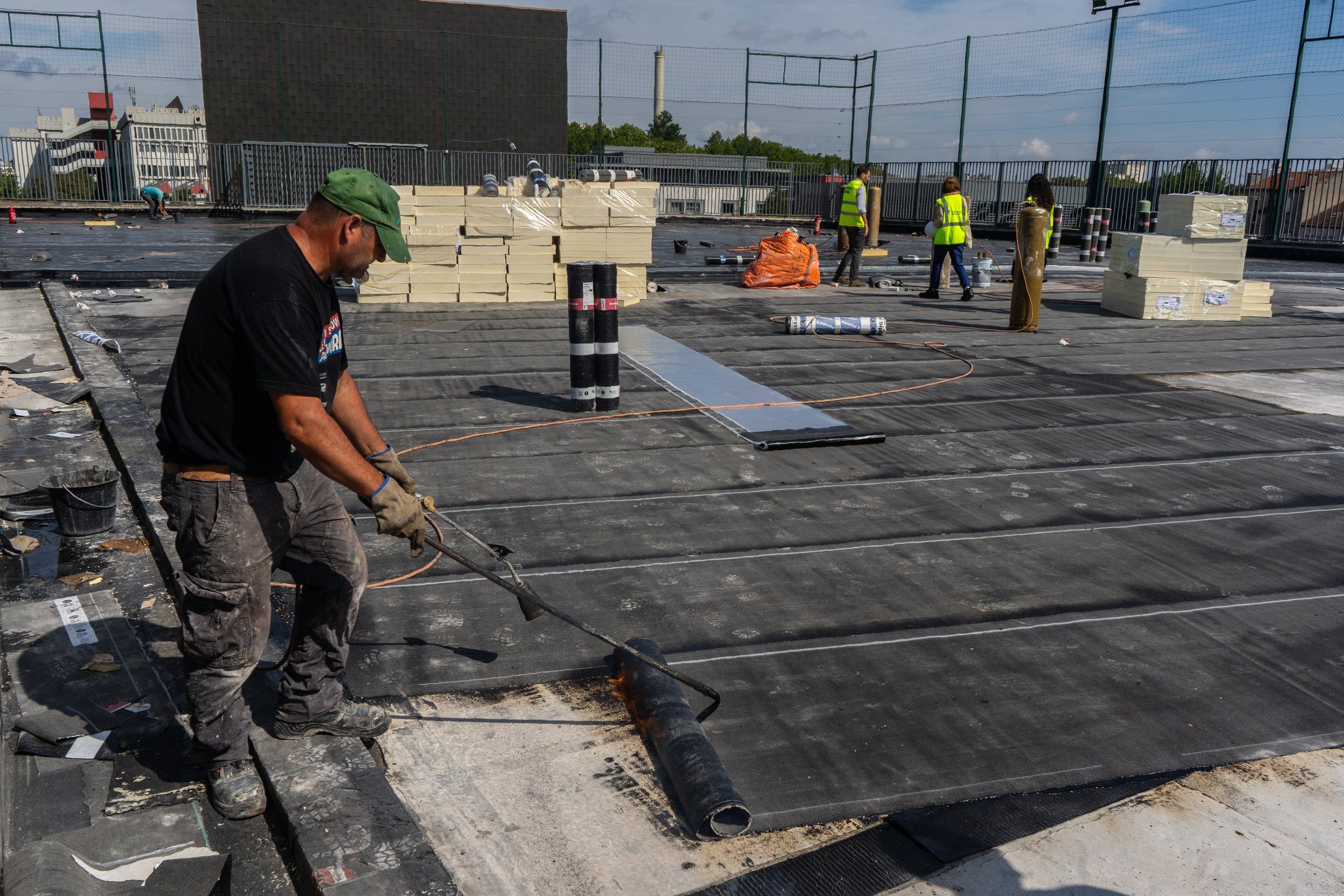 Chantier d'étanchéité de toiture-terrasse réalisé par CEG TOITURE (photo 19)