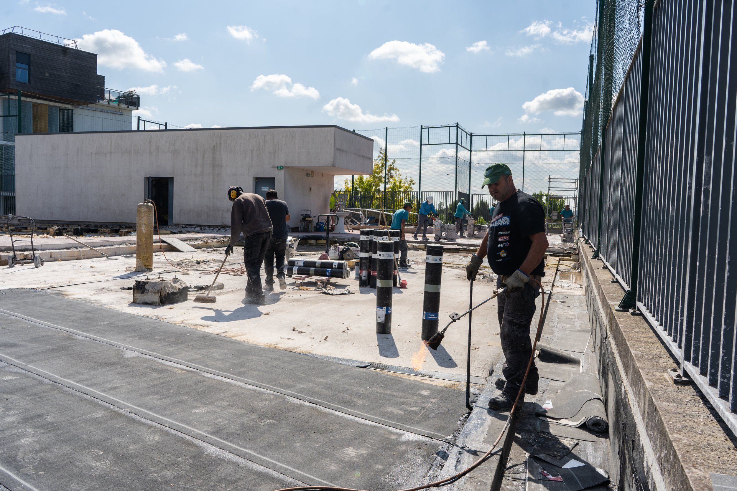 Chantier d'étanchéité de toiture-terrasse réalisé par CEG TOITURE (photo 20)